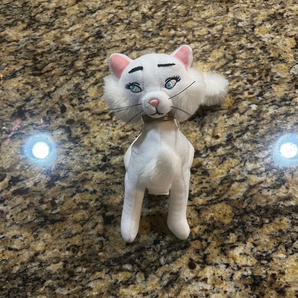 Vintage Disney Aristocats Disney Store Aristocats Duchess 7" Mini Bean Bag Plush